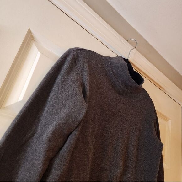 Northeast Outfitters 100% cotton gray turtleneck long sleeve top M - Picture 2 of 4